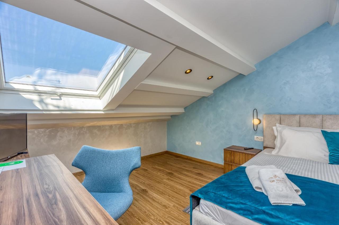San Valentino Palace Aparthotel Umag Exterior photo