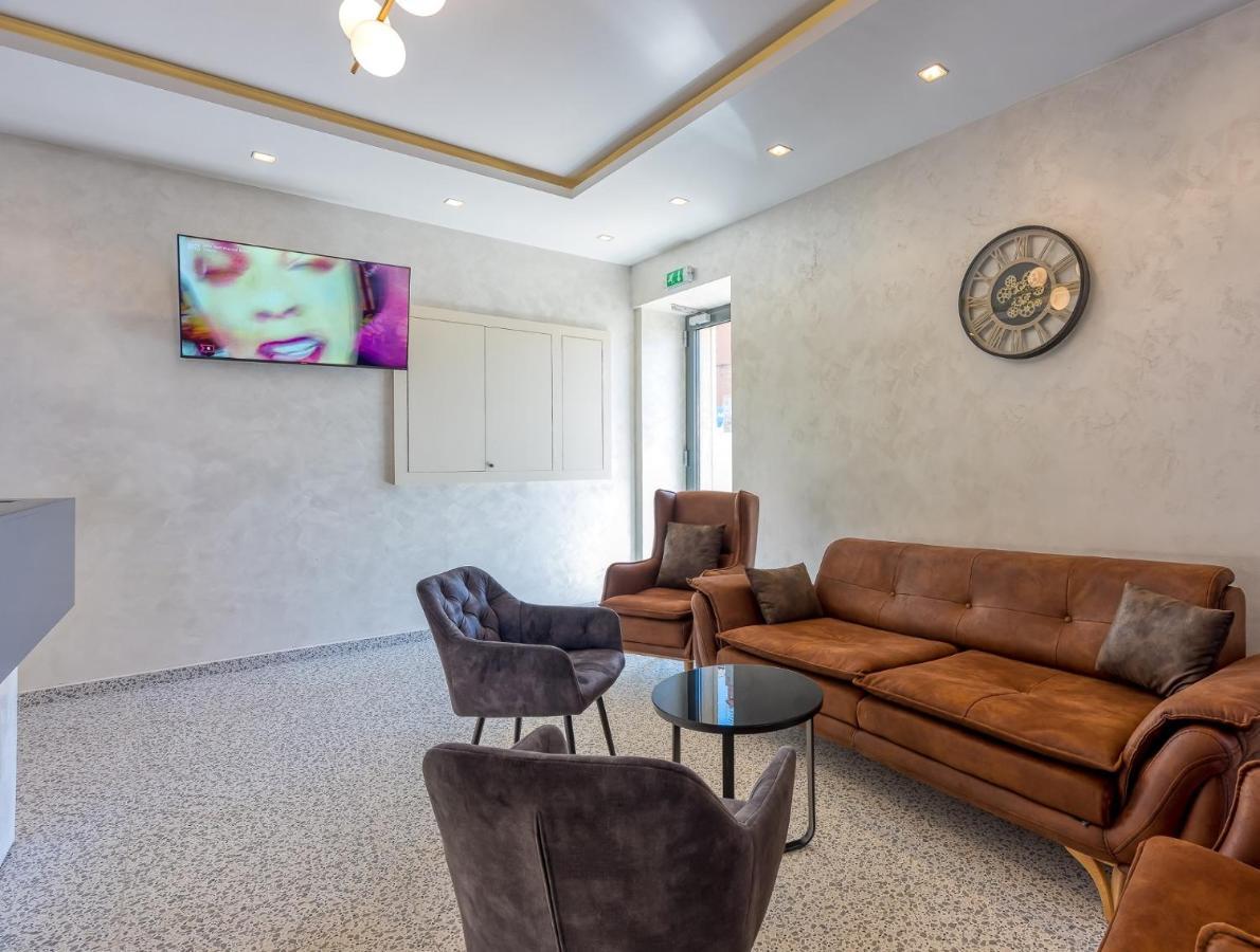 San Valentino Palace Aparthotel Umag Exterior photo