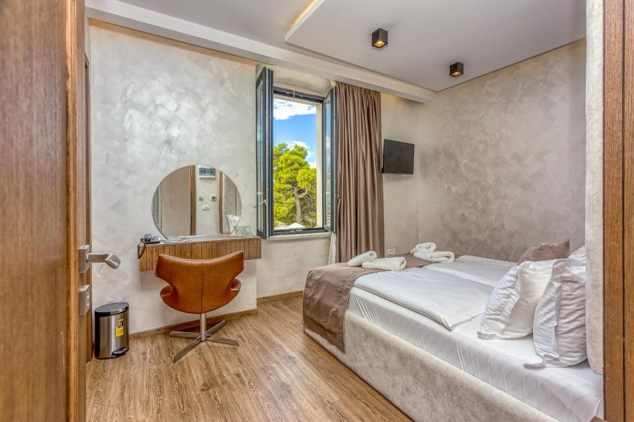 San Valentino Palace Aparthotel Umag Exterior photo