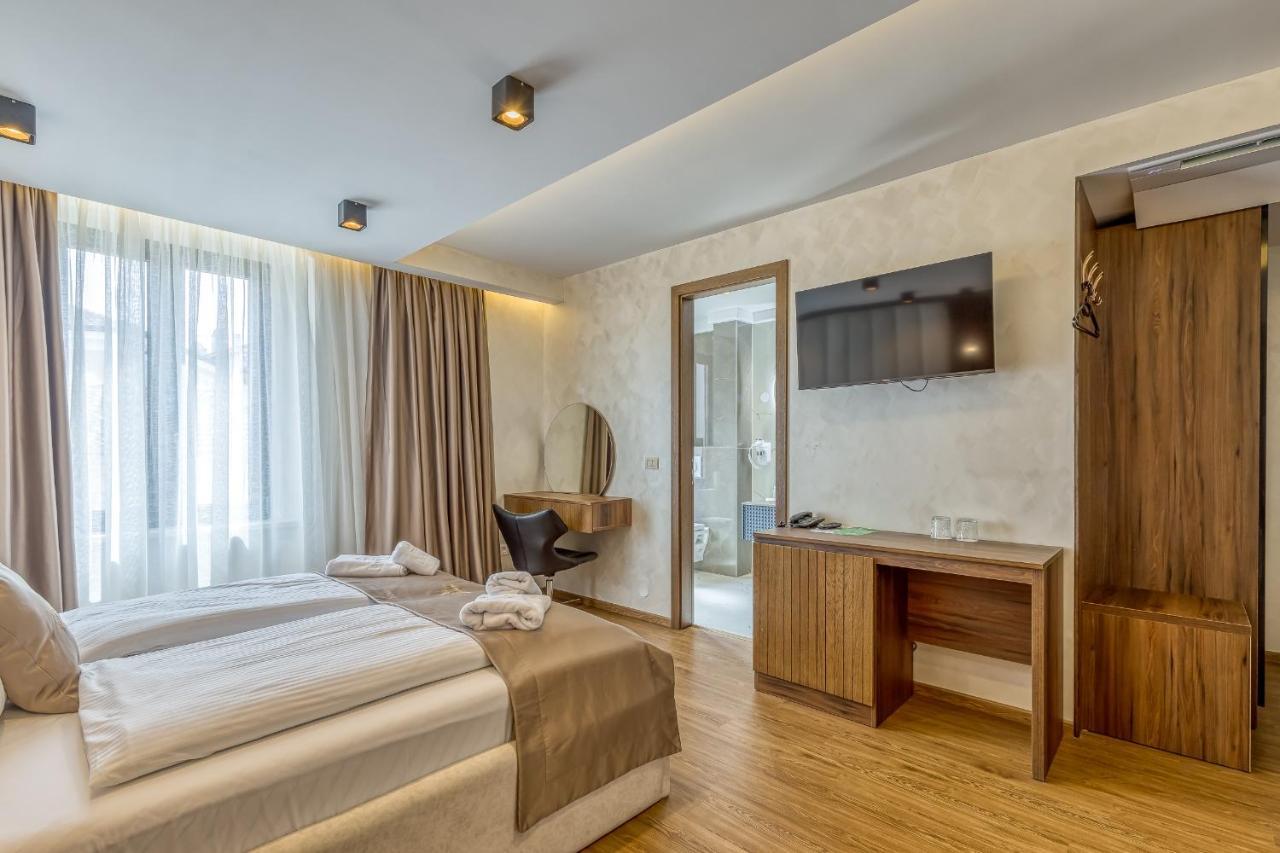 San Valentino Palace Aparthotel Umag Exterior photo