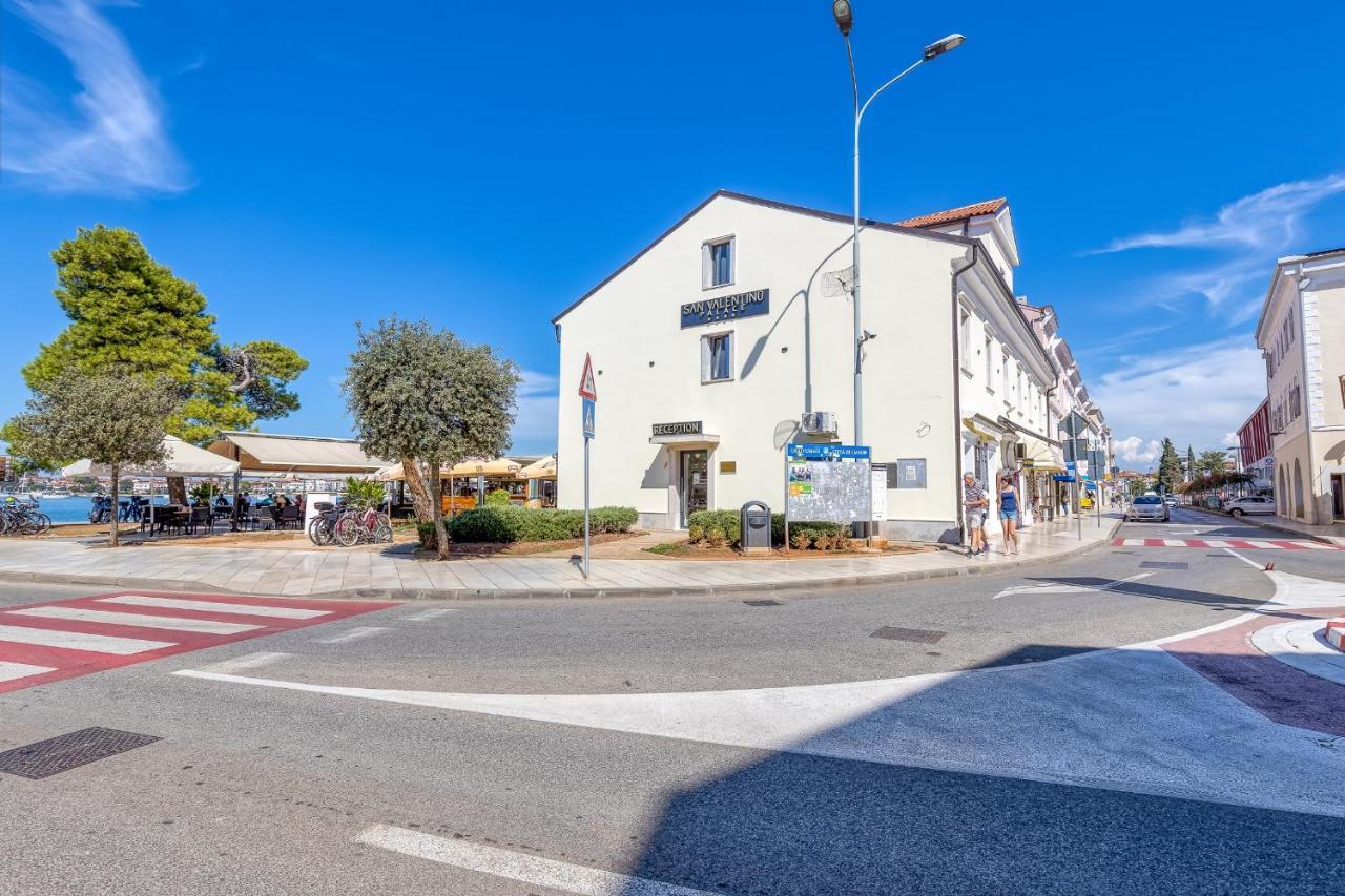 San Valentino Palace Aparthotel Umag Exterior photo