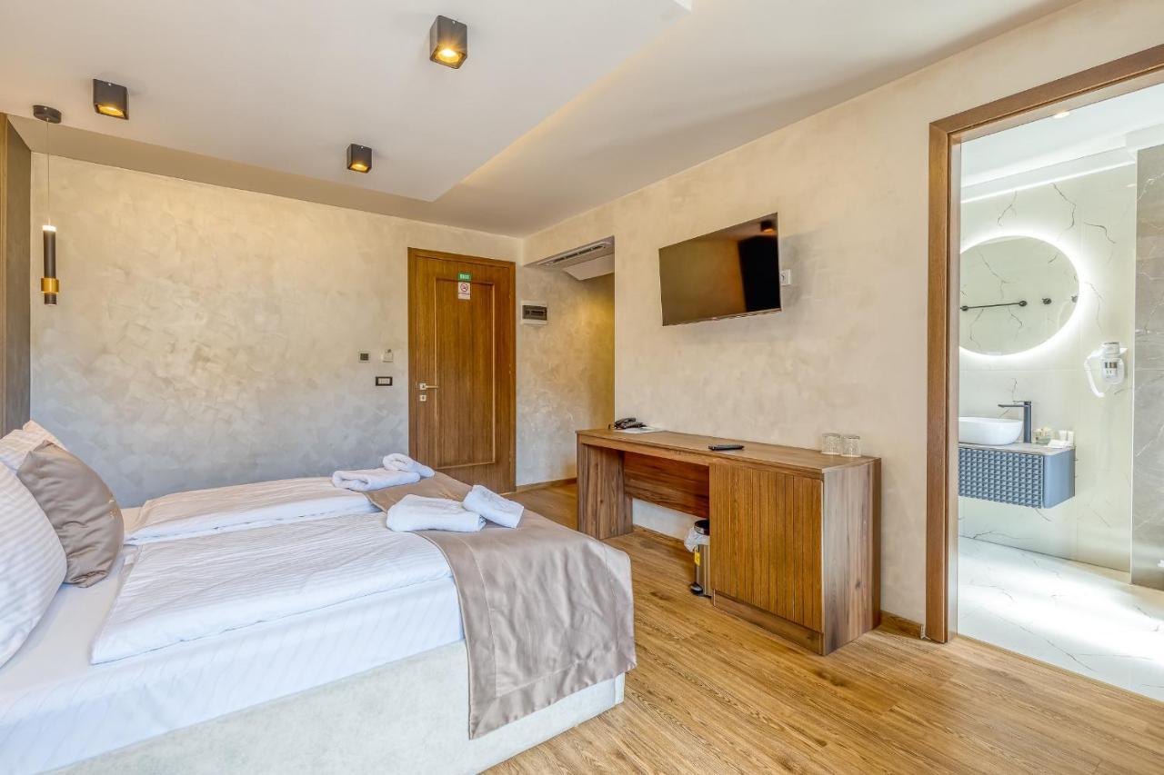San Valentino Palace Aparthotel Umag Exterior photo